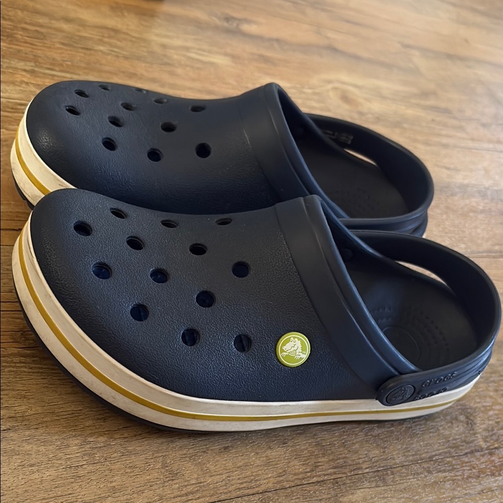 CROCS Dark Blue Clogs with Mustard Stripe